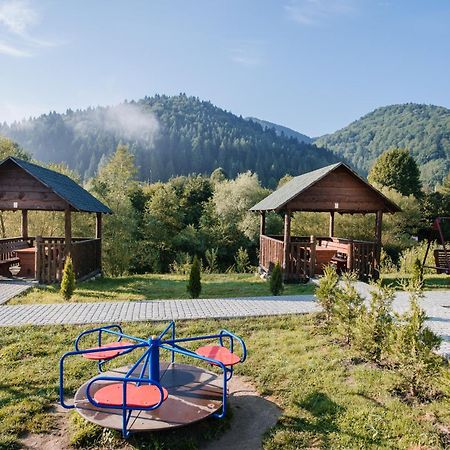 Рибничанка Hotel Skhidnytsia Exterior photo