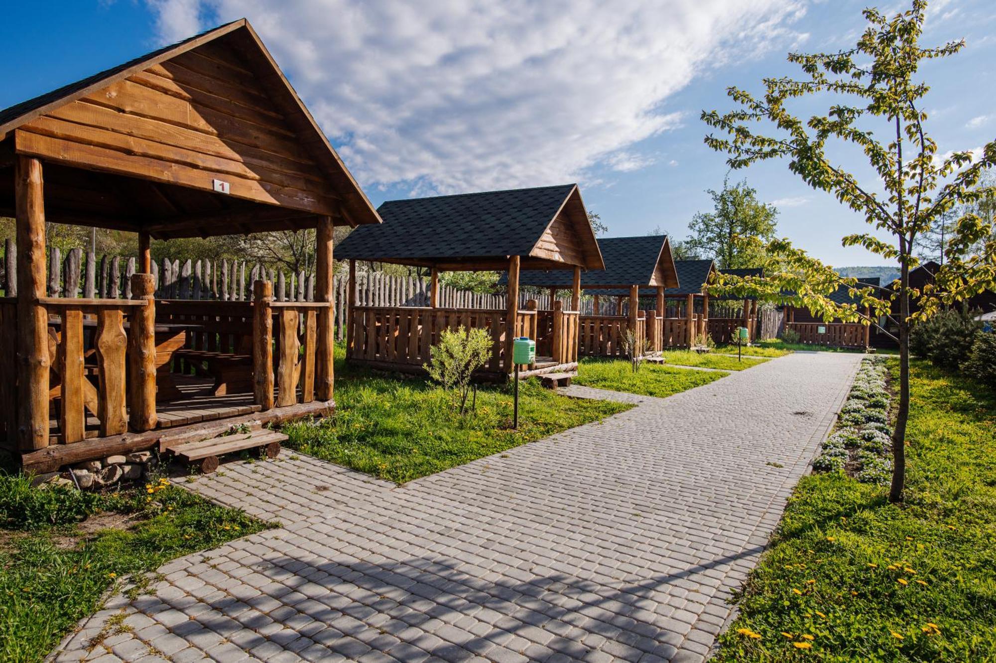 Рибничанка Hotel Skhidnytsia Exterior photo
